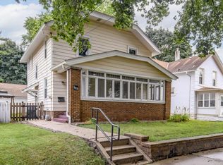 843 Oakland Ave, Waukesha, WI 53186