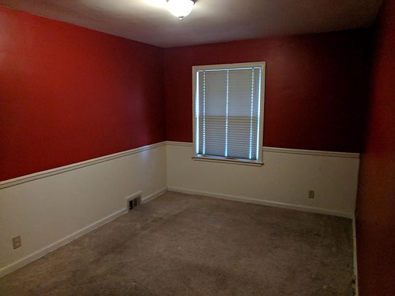 3rd image of 3916 W Woodway Dr