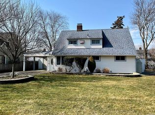 68 Shepherd Ln, Levittown, NY 11756