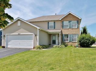 10657 Braemar Pkwy, Huntley, IL 60142