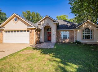 1432 N Timberline Dr, Fayetteville, AR 72704
