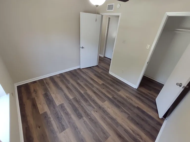 102 Libby Cir — Photo 18