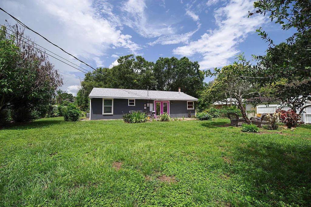 2 bed, 1.0 bath, 1092 sqft, $1,950 — Photo 4