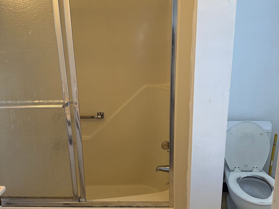 1st image of 200 E Main St APT A