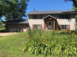 5134 Baker Rd, Minnetonka, MN 55343