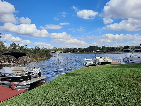 2nd image of 121 Country Club Dr Unit 203-1