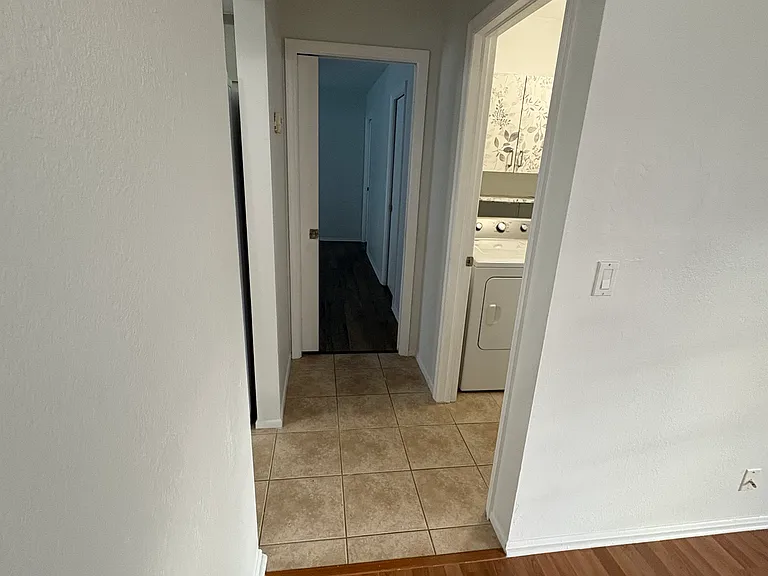 801 SW 10th Pl — Photo 9