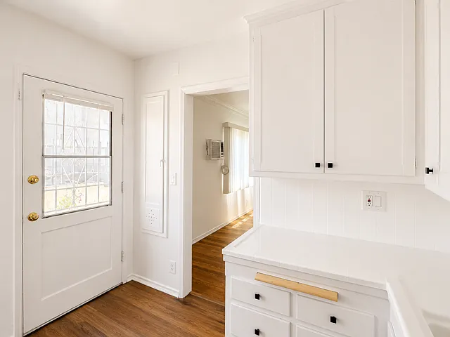 1624 N Alexandria Ave #3 — Photo 8