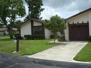 1st image of 6148 Elsinore Cir