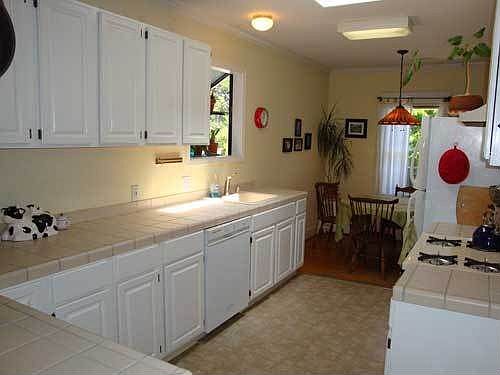 1st image of 82 Porteous Ave