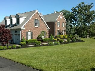 208 S Glen Rd, Kinnelon, NJ 07405
