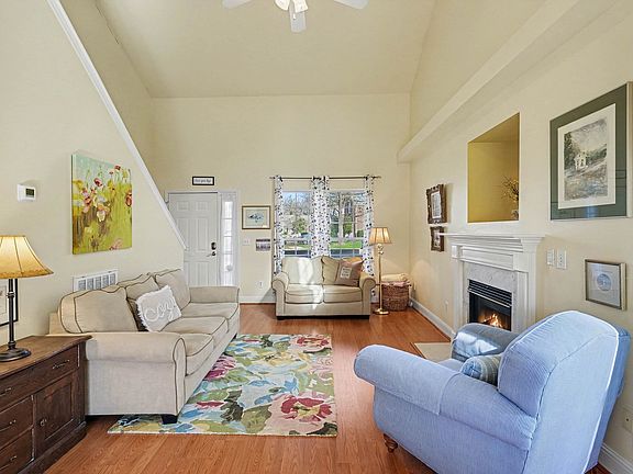 4th image of 3106 Langley Dr