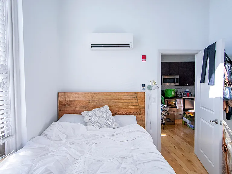 Queen Village Lofts — Photo 13
