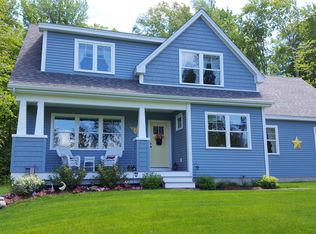 7 Cobbler Trl, Deerfield, NH 03037