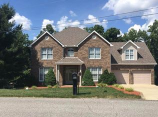 5061 King Richard Ct, Ashland, KY 41101