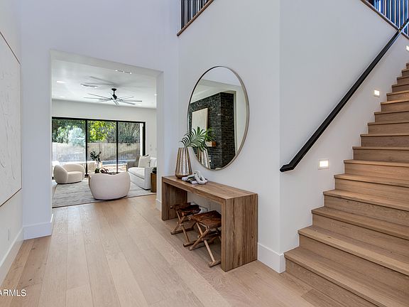 3rd image of 4609 E CATALINA Drive