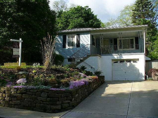 1st image of 716 Walnut St