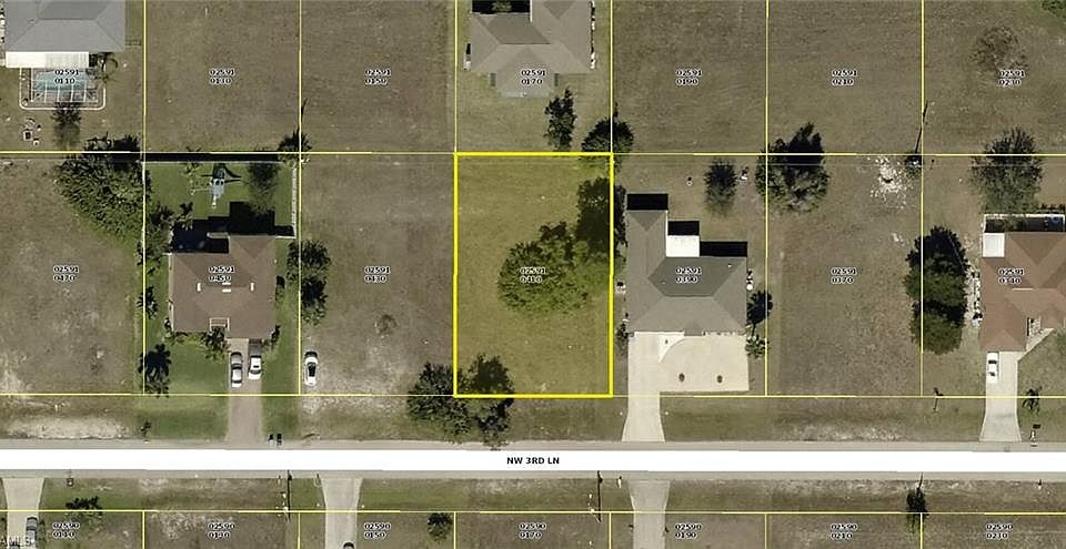 2nd image of 223 NW 3rd Ln