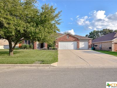 105 E Running Wolf Trl, Harker Heights, TX, 76548