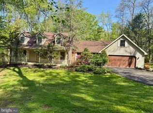 27 Doe Ridge Dr, Fleetwood, PA 19522