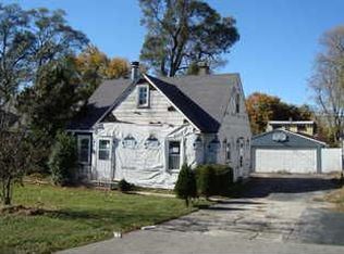 1418 NE End Ave, Round Lake Beach, IL