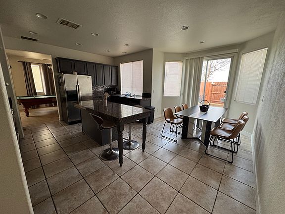 4th image of 280 Aldeburgh Cir