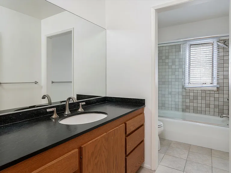 1539 Miramar Ln — Photo 18