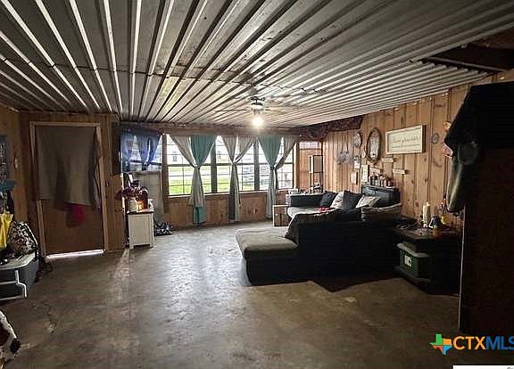 3rd image of 419 W Main St