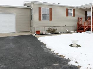 1343 Chestnut St, Alden, NY 14004