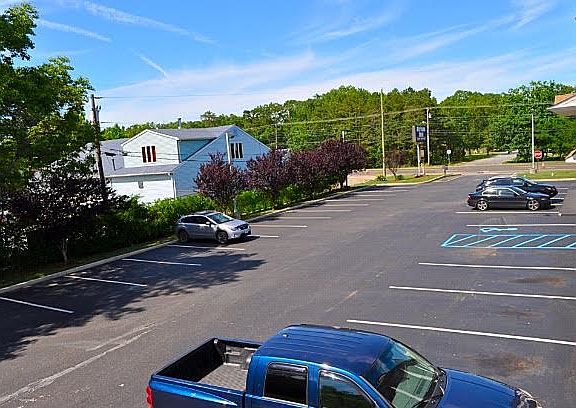 4th image of 204 W White Horse Pike