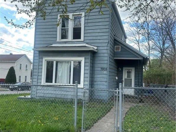 7905 Jones Rd, Cleveland, OH 44105