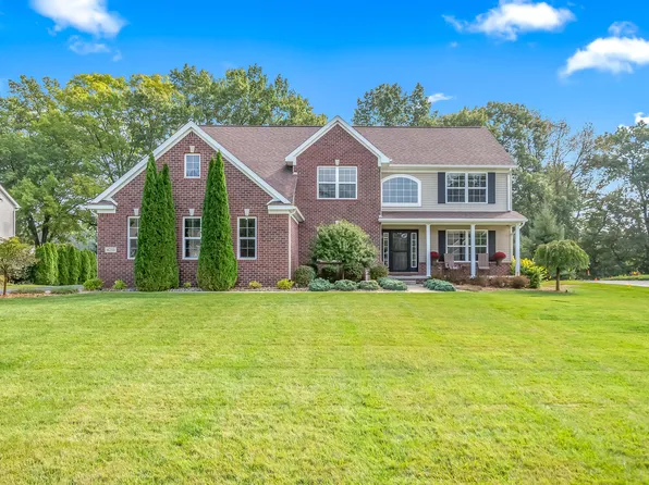 4233 McKenna Dr, Adrian, MI 49221