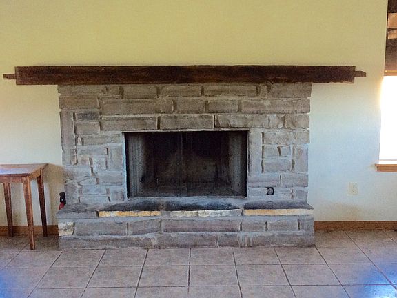 Natural gas start fireplace