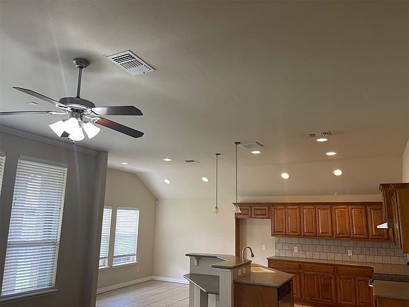 5th image of 2641 NW 182nd St