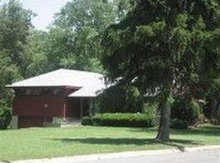 680 W 6th St, Constantine, MI 49042