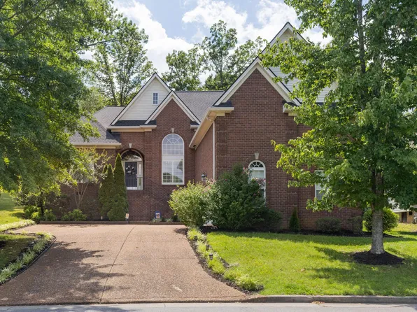 2077 Sherbrooke Ln, Nashville, TN 37211
