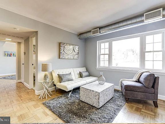 4th image of 1315 N Ode St APT 722