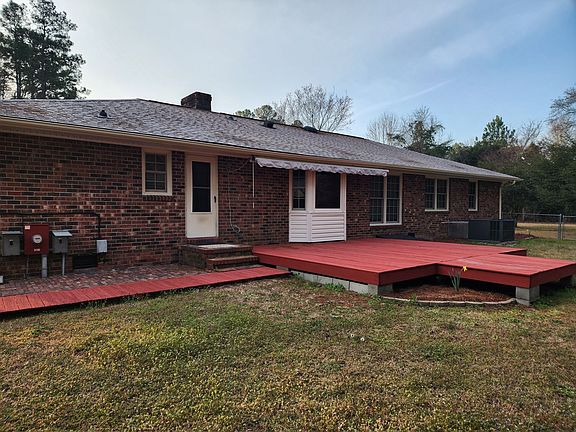 2nd image of 1303 Middle Rd
