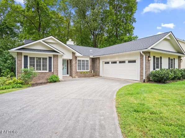207 Cheeskogili Ln, Loudon, TN 37774