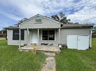 803 Chester St, Orange, TX 77630