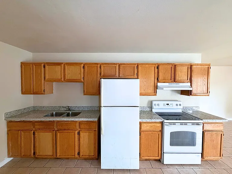 513 Shiloh Dr — Photo 8