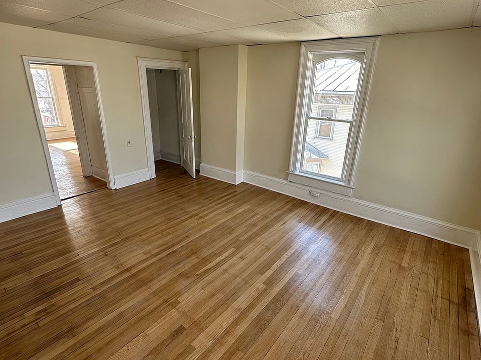 2nd image of 171 E Main St #3