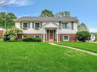 5 Lakeview Dr, Catlin, IL 61817