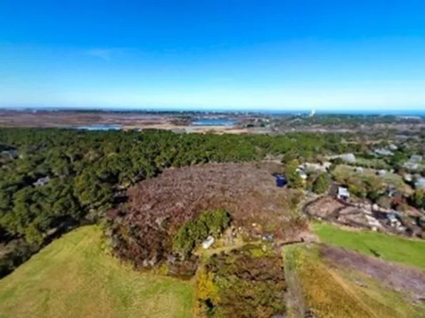 13 Millbrook Rd, Nantucket, MA 02554