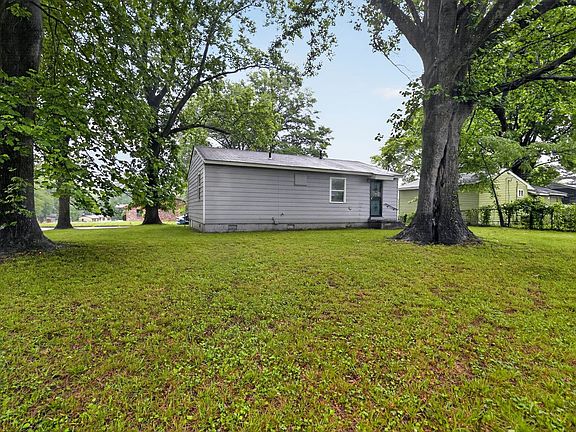 4th image of 947 Ledbetter Ave