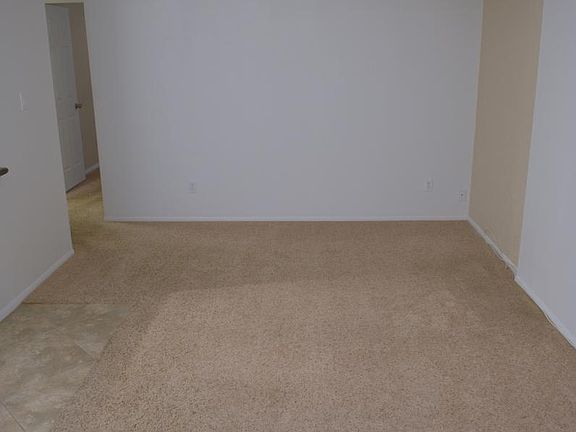 3rd image of 4419 N 27th St Unit 19