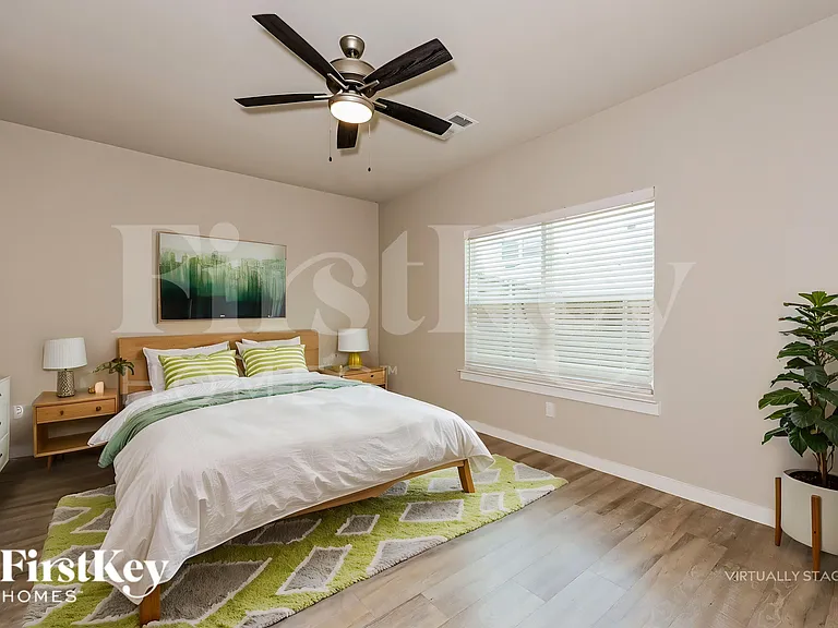 325 Niki Dr — Photo 11