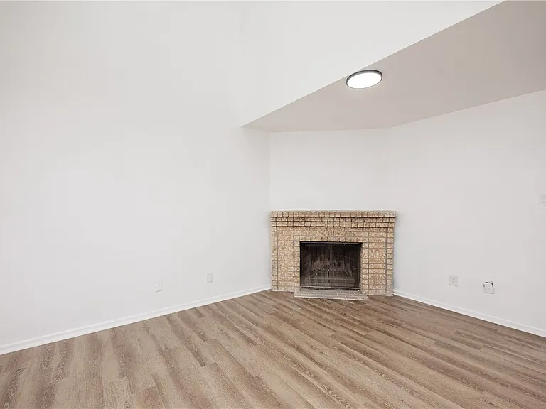6114 Wilderock Dr #D — Photo 9