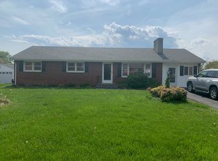 720 Brookshire Dr, Vinton, VA 24179