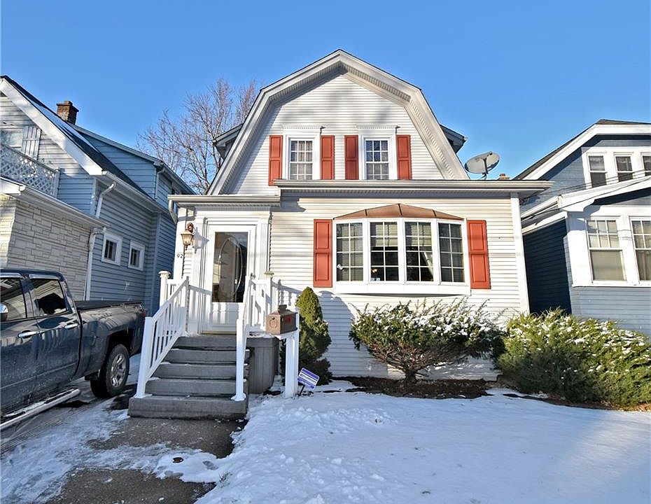 1st image of 92 Sheffield Ave